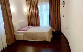 Ana'S Apartment